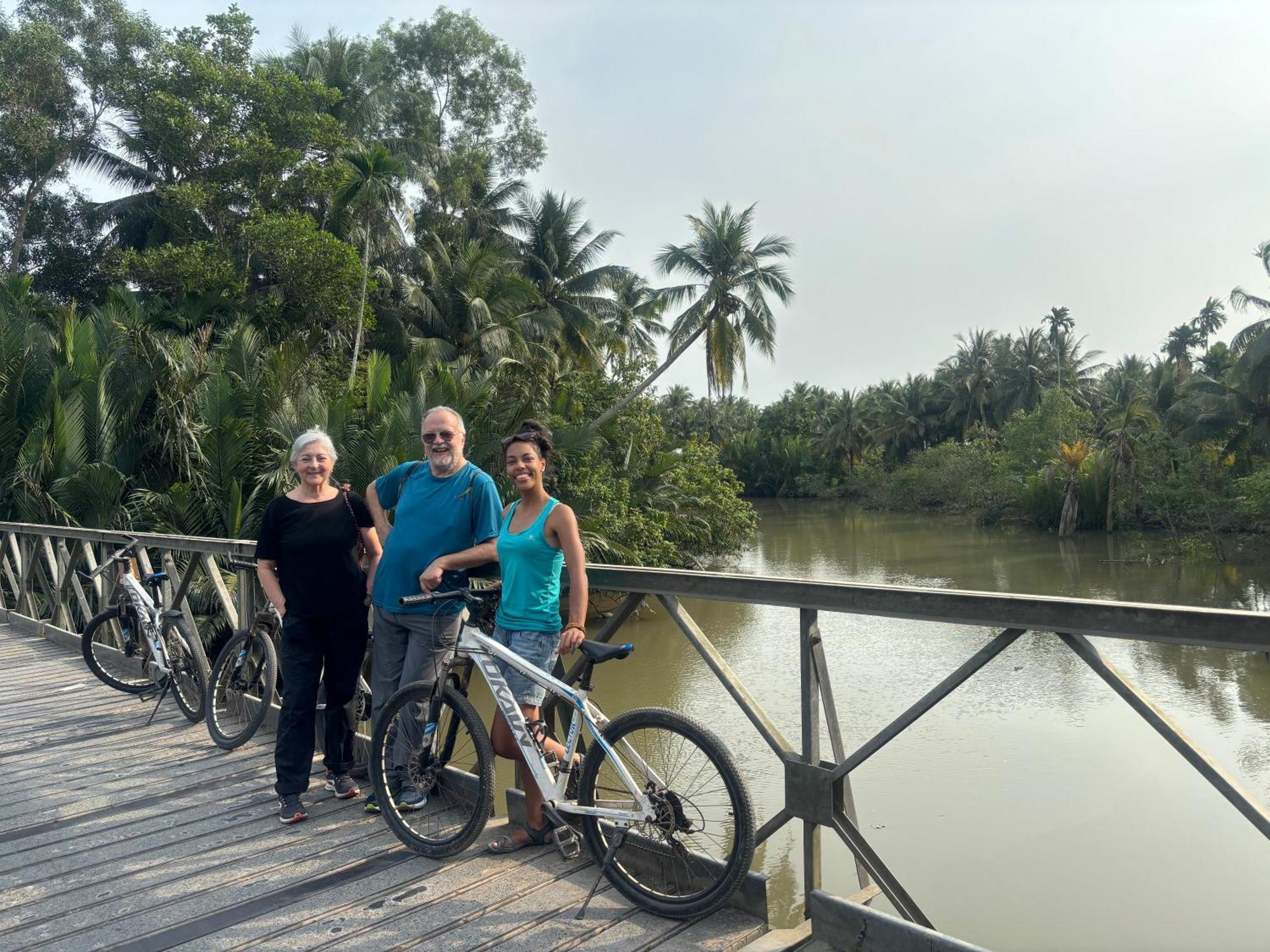 Homestay Bentre Coco Lodge Ben Tre Exterior foto